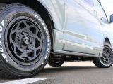 自社認証整備工場完備ですので納車後のカスタム、車検、修理、日々のメンテナンス、など全力でサポートいたします!なんでもお気軽にご相談ください!他店で購入した、お持ち込み車両でも大歓迎ですよ♪
