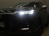 【LEDヘッドライト】悪天候や夜間走行時も良好な視界を確保し安心して運転できる高輝度LEDヘッドライトを装備!点灯速度が早く、消費電力も抑えられています!!