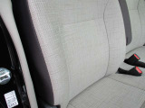 【メンテプロパック】お客さまの快適なカーライフのために、クルマを知り尽くしたプロが法定点検や安心点検など6か月ごとの点検でおクルマの状態を定期的にチェックします
