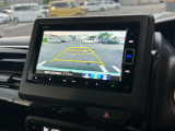 車庫入れ・駐車を安心サポート!バックカメラ装備です。