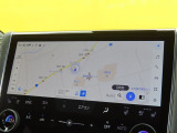 ディスプレイオーディオ(コネクティッドナビ対応)PLUS搭載。Tコネクトご契約で2030年2月まで無償で利用できるナビ(期限到来後は有償)と、解約後も利用できる車載ナビが搭載されています。