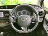 手に馴染むステアリング。操作感も良く、運転の楽しさをより一層引き立てます。快適なドライビングをサポートします。
