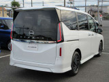 セレナ 2.0 ハイウェイスターV 