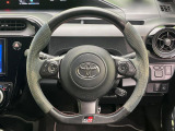 【ステアリングスイッチ】運転中、前方から目線をそらすことなく、オーディオ等の操作が可能な便利機能!安心&快適なドライブを演出してくれます♪