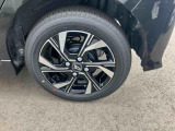 安全・安心な走行のために、納車前にダイハツのクルマを知り尽くしたエキスパートが基本性能に関わる機能や状態を徹底的に点検。消耗部品の交換など法定12ヶ月点検相当の点検・整備を実施しております