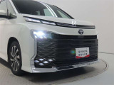 高輝度で点灯速度が速く、しかも消費電力の少ないLEDヘッドライトが装備されています!LEDの明るい光が走行中の視界の確保をサポートして、夜のドライブがより楽しく安全に運転できます♪