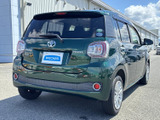 安定感のあるリアフォルムは、運転に安心感を与えます。洗練されたデザインが、日常のシーンに自然と溶け込みます。小回りが利き、駐車も楽々です。