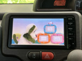 停車中には、TVの視聴をお楽しみいただけます。長距離移動や休憩時間に、エンターテイメントでリラックス。家族や友人と一緒に過ごす時間も充実します。