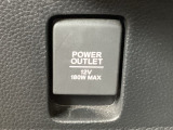 アクセサリーソケットを装備。車内アクセサリーの電源として便利です。