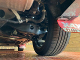 お車を安心してお乗りいただく為には、足回りの定期点検が欠かせません。サービスサポート(有償保証)では無料点検もご提供しており、安心のカーライフをお過ごしいただけるサポート体制が整っています。
