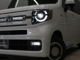 【LEDヘッドライト】悪天候や夜間走行時も良好な視界を確保し安心して運転できる高輝度LEDヘッドライトを装備!点灯速度が早く、消費電力も抑えられています!!