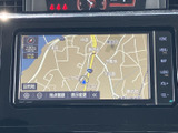鮮明な地図表示で、目的地までの道順をしっかり確認できます。スムーズなナビゲーションで、初めての道も安心です。