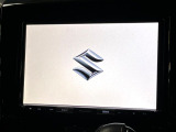 【純正ナビ】人気の純正ナビを装備。オーディオ機能も充実しており、Bluetooth接続すればお持ちのスマホやMP3プレイヤーの音楽を再生可能!毎日の運転がさらに楽しくなります!!