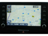 【マルチメディア】トヨタ純正のマルチメディアを装備。ナビゲーション機能だけでなくスマートフォン連携やTV等快適機能が盛りだくさん!
