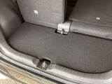 アイデア次第でいろいろな使い方ができる広くて使い勝手のいい荷室。