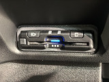 いまや快適なカーライフに欠かせないETCが付いています。