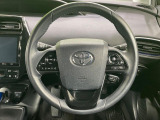 【純正革巻きステアリング】上質な革を使用することで、手にしっかり馴染みとても運転しやすいハンドルです♪