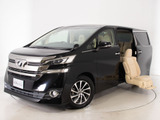 ★展示前点検実施★特殊な機材も用いて、前車点検を実施しております!