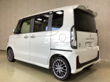 指定工場併設で末永く品質を保ちます。12ヶ月点検や車検はもちろんのこと、国家資格整備士によるお車のアドバイスも致します。