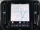 【Google搭載ナビ】Googleのアプリケーションとサービスがビルトインされ、スマートフォンと同じように車両を直感的に操作できます。Googleマップで音声操作や最新の交通情報を知ることが可能です