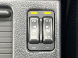 【シートヒーター】寒い日に重宝するシートヒーター!エアコンより早く温まってくれるので寒がりの人も安心ですね♪エアコンの温風は乾燥するから苦手、という方にもをおすすめです。