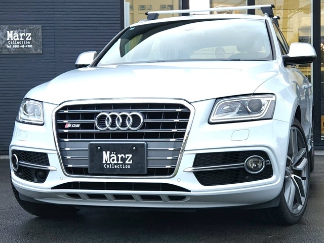 アウディ SQ5 