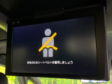 【12.1型フリップダウン】大画面モニターで後席でもエンタメをお楽しみいただけます。家族や友人とお出かけする機会が多い方に大人気です♪
