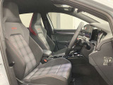 ドライバー目線で使いやすい運転席です。
