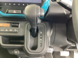発進時から滑らかに加速する無段階変速のCVTはストップ&ゴーの多い街の中も快適です