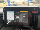 9インチナビのほか、フルセグテレビ、スマホ連携でCarPlayやAndroid Autoが使えます。