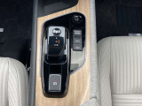 シフトレバー 近未来的なデザインで運転を楽しく演出します♪