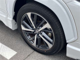 18インチ純正アルミホイール★タイヤサイズ225/50R18です!【DOTW8VF019X0423】