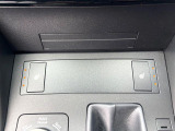 【シートヒーター】寒い日に重宝するシートヒーター!エアコンより早く温まってくれるので寒がりの人も安心ですね♪エアコンの温風は乾燥するから苦手、という方にもをおすすめです。
