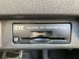 ETC付です。高速道路料金所での小銭の出し入れや雨天時における窓の開閉などの煩わしさが解消出来ます♪料金所の通過もスムーズで快適ですよ☆