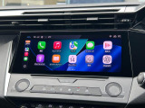 10インチのタッチスクリーンでは、AppleCarPlay/AndroidAutoが使用可能です。