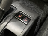 【シートヒーター】寒い日に重宝するシートヒーター!エアコンより早く温まってくれるので寒がりの人も安心ですね♪エアコンの温風は乾燥するから苦手、という方にもをおすすめです。