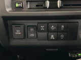 アクセサリーソケット付き車両です。各種スイッチ部