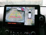 全周囲モニター付きですので、上から見たような映像も確認できます。(補助装置になりますので、目視でもご確認ください)