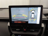 バックモニターを装備しています。車庫入れ時等に車両後方が確認出来るのでとても便利です。