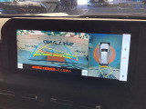 【パノラミックビューモニター】専用のカメラにより、上から見下ろしたような視点で360度クルマの周囲を確認することができます☆死角部分も確認しやすく、狭い場所での切り返しや駐車もスムーズに行えます。