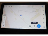 ディスプレイオーディオ(コネクティッドナビ対応)PLUS搭載。T-Connectご契約で2028年9月まで無償で利用できるナビ(期限到来後は有償)と、解約後も利用できる車載ナビが搭載されています。