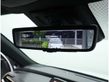 デジタルインナーミラー装備!車両後方のカメラの映像をデジタル補正で視認性を向上させてインナーミラー内に表示します♪視界を遮るものがなく、後席に同乗者がいても後方を確認しやすく安心です♪