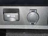 シガーソケット用の充電器が使用可能です!
