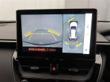バックモニターを装備しています。車庫入れ時等に車両後方が確認出来るのでとても便利です。
