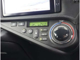 オートエアコンなので車内は一年中快適です♪