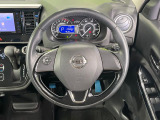 【ステアリングスイッチ】運転中、前方から目線をそらすことなく、オーディオ等の操作が可能な便利機能!安心&快適なドライブを演出してくれます♪