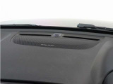 【harman/kardon】世界のオーディオファン垂涎のプレミアムサウンドシステムを搭載。原音に近い音場空間を忠実に再現。乗る人すべてに最良の音響体験を提供します。