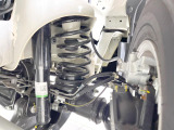 お車を安心してお乗りいただく為には、足回りの定期点検が欠かせません。サービスサポート(有償保証)では無料点検もご提供しており、安心のカーライフをお過ごしいただけるサポート体制が整っています。