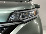 LEDヘッドライトは、点灯の瞬間から最大光量を発揮し、突然暗くなるトンネルなどでの安定感を高めます。