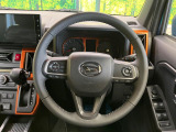 【スマートアシスト】走行中に前方の車両等を認識し、衝突しそうな時は警報とブレーキで衝突回避と被害軽減をアシスト。より安全にドライブをお楽しみいただけます。